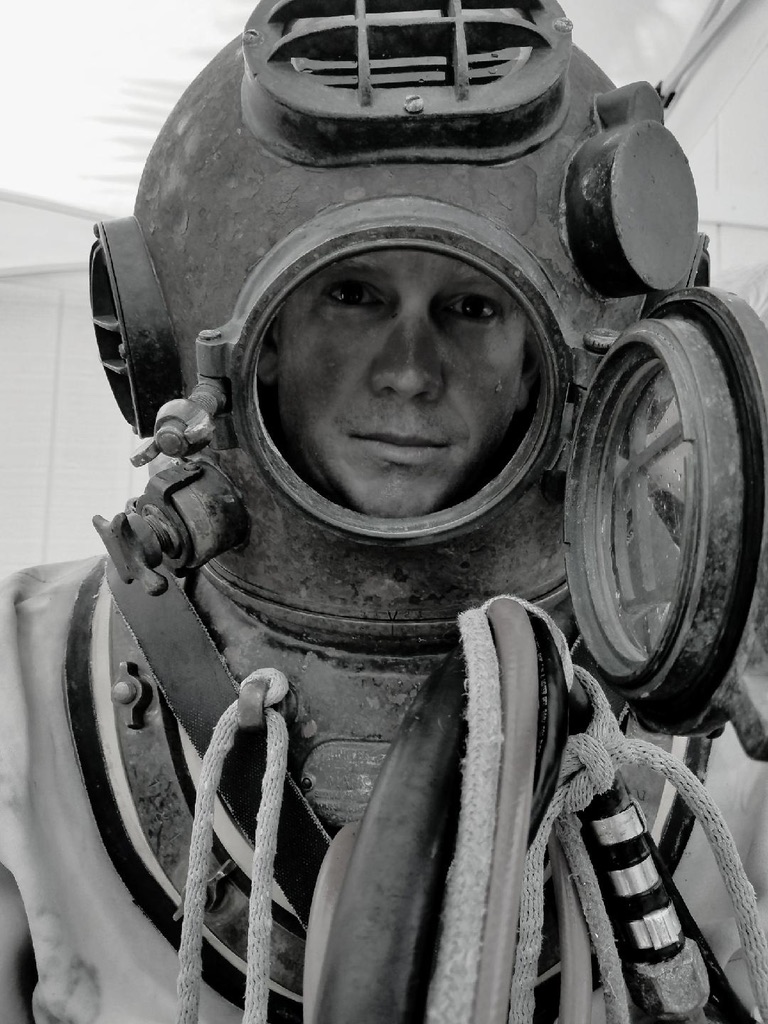 diver in a MK V set up